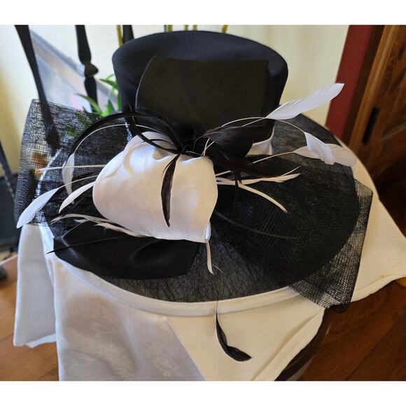 NWT Elite Champagne black and white satin and feather ornate sun hat main image 6